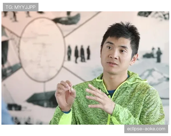 看邢傲伟私服晒图，我就服了，守门员的钱包跟流量明星一个级别